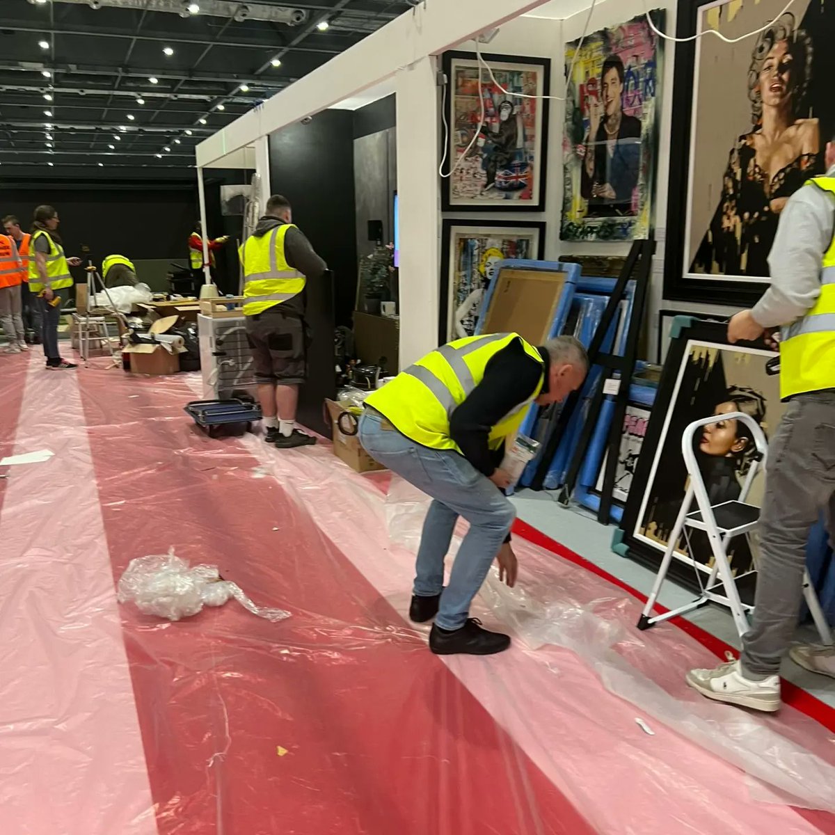 That's a Wrap! Until next year Grand Designs Live 🎬
#granddesignslive <a href="/granddesigns/">granddesigns</a> #interior #interiorhomeshow #interiordesign #artwork #artgallery #london #londonexcel <a href="/granddesigns/">granddesigns</a> @