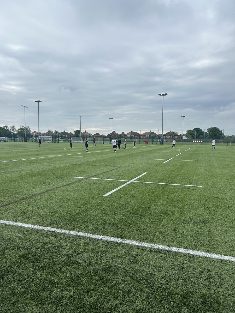 NEliteAcademy's tweet image. Our college lads finished our games with 2 wins in friendlies over last 2 weeks. 
Tyne Met 4-1
⚽️⚽️ Godswill
⚽️ Robbo
⚽️ Pedro 

Pro Direct 3-0
⚽️⚽️Wes
⚽️ Jake 
🧤Lewis 

Great to see the progress and development of the lads over the season. 

#longtermdevelopment  #progress