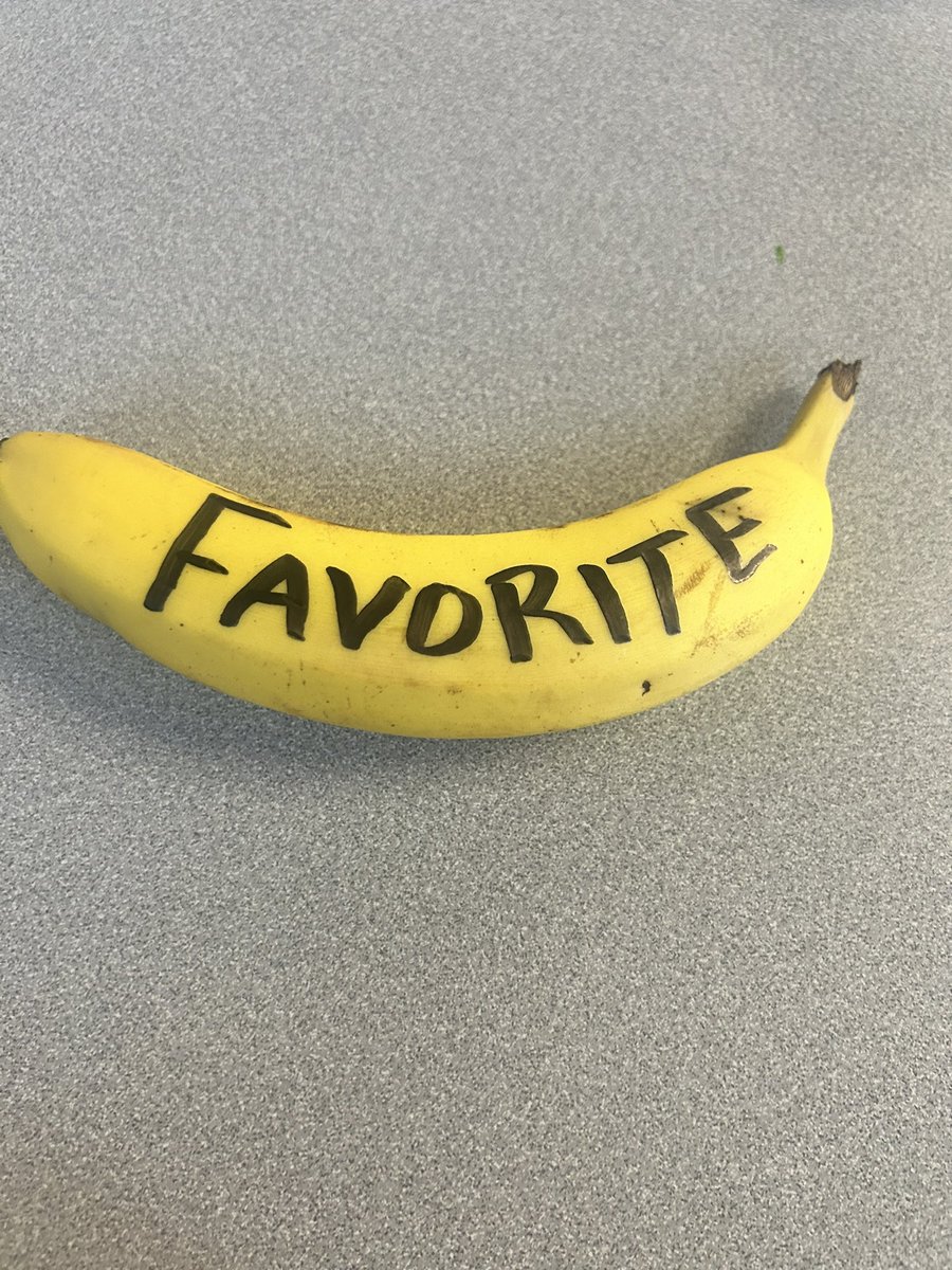 As an educator, we are in a profession of constant reflection, doubt, and uncertainty if we are doing “enough”. 
So…it feels good to get a Banana Award🍌🥇 from students! 💙💙💙 #studentskeepyougoing