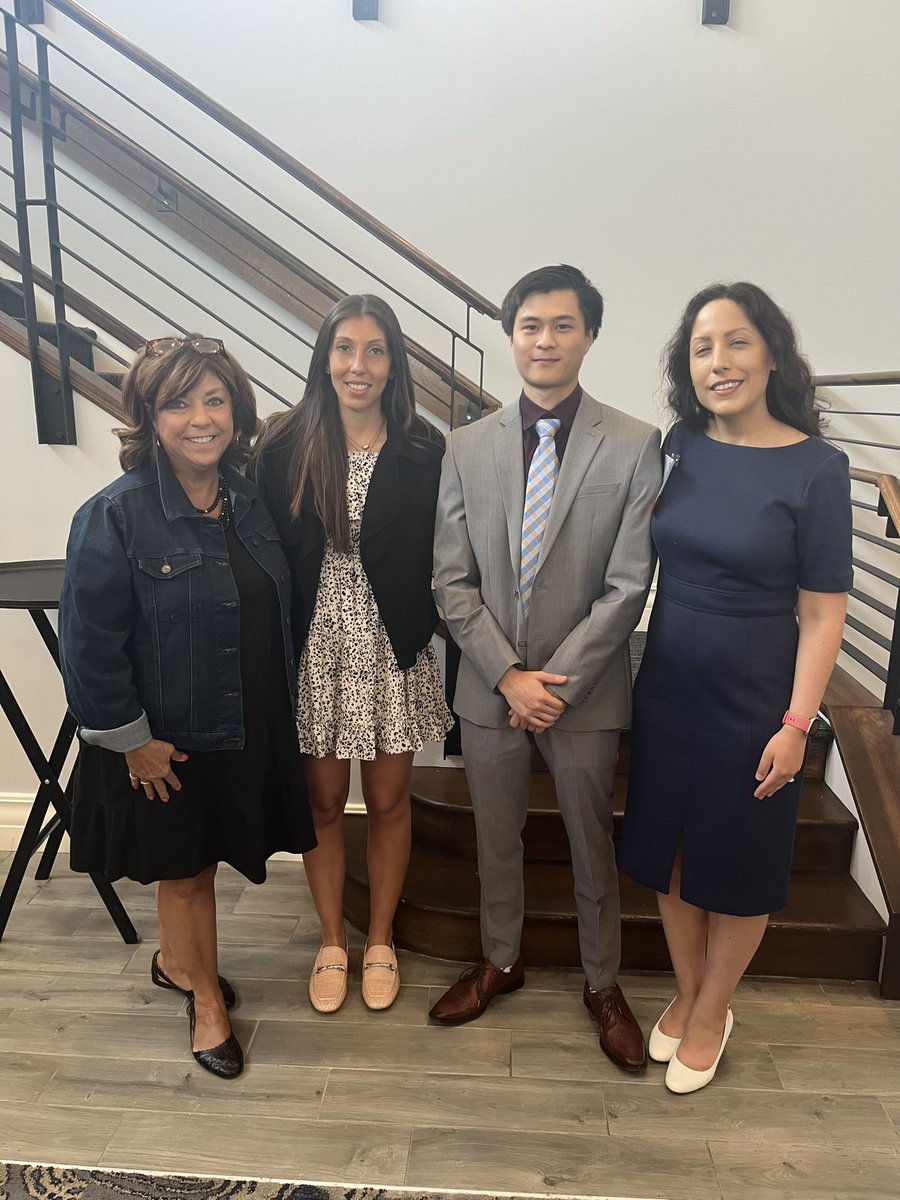William E. Carson III (@carsonlabosu) on Twitter photo Lab members Ruthann, Emmy, and Alvin went to support <a href="/quirogad/">Dionisia Quiroga, DO, PhD, FASCO</a> recently at the Translational Therapeutics Retreat where she gave an excellent oral presentation! Great to see the lab supporting each other 🙌 #CarsonLabRocks Lab members Ruthann, Emmy, and Alvin went to support <a href="/quirogad/">Dionisia Quiroga, DO, PhD, FASCO</a> recently at the Translational Therapeutics Retreat where she gave an excellent oral presentation! Great to see the lab supporting each other 🙌 #CarsonLabRocks
