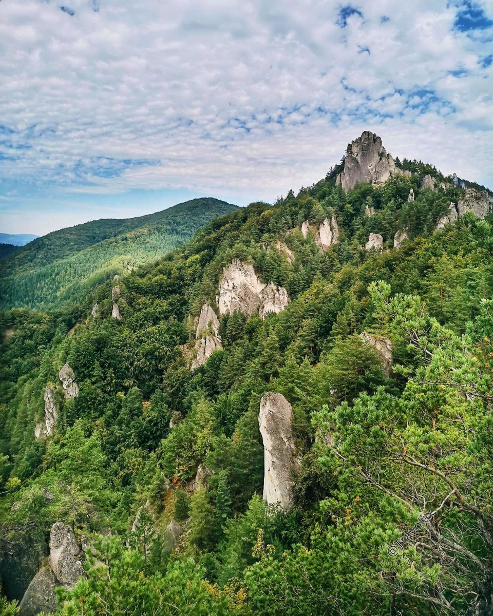 Súľov Rocks, Slovakia 🇸🇰

The Súľov Rocks are nicknamed the 'Slovak Dolomites.' How do these rock formations compare to the Dolomites in Italy?