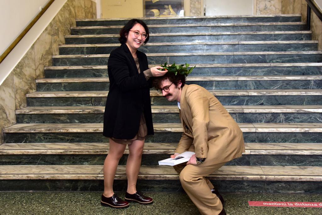 Finally I got my Master's degree in ethnomusicology. No, I couldn't take the 'photo shoots' seriously I just wanted to drink an imprecise amount of alcohol and sleep. Golly, @Zenya_Shiroyume tried to put on my head the laurel wreath. The Bay tree was harvested off my garden.