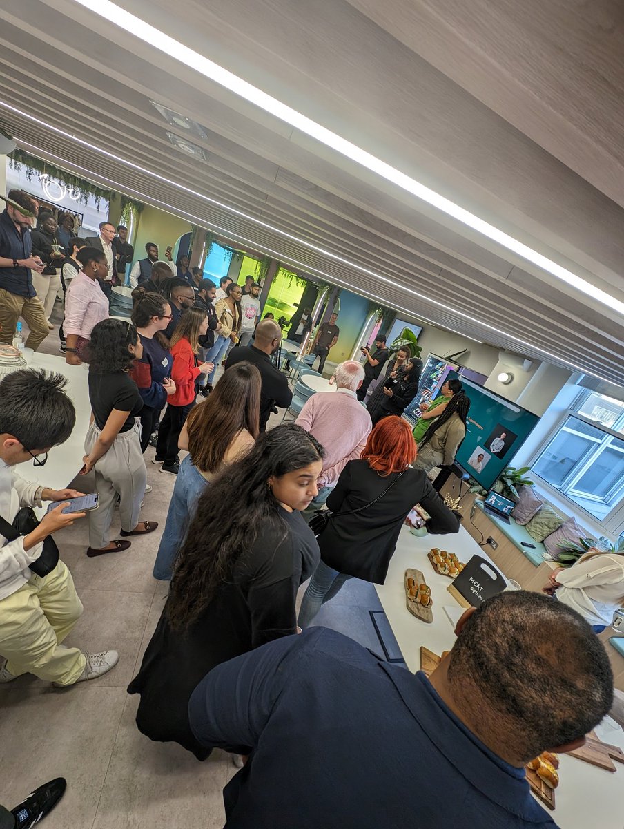 It's launch day for Open Angel, spearheaded by <a href="/Andy_ayim/">Andy Ayim MBE</a> 🎊🎊
If you're interested in Angel investing or a founder looking for Angels definitely check out this free resource openangel.co.uk