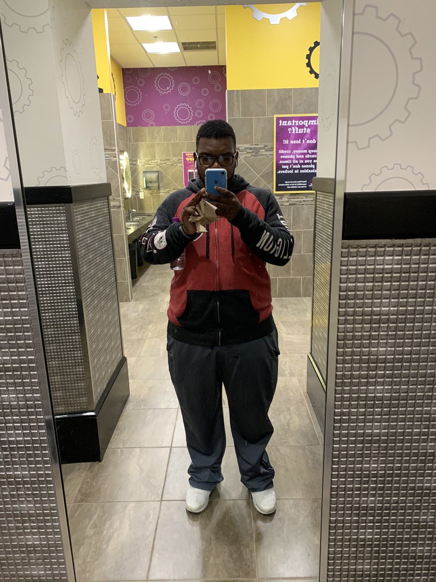 _addictedtojays's tweet photo. Long journey but proud of myself each and every day🥳🥳🥳💪🏾💪🏾 https://t.co/hE4aKbnOBn