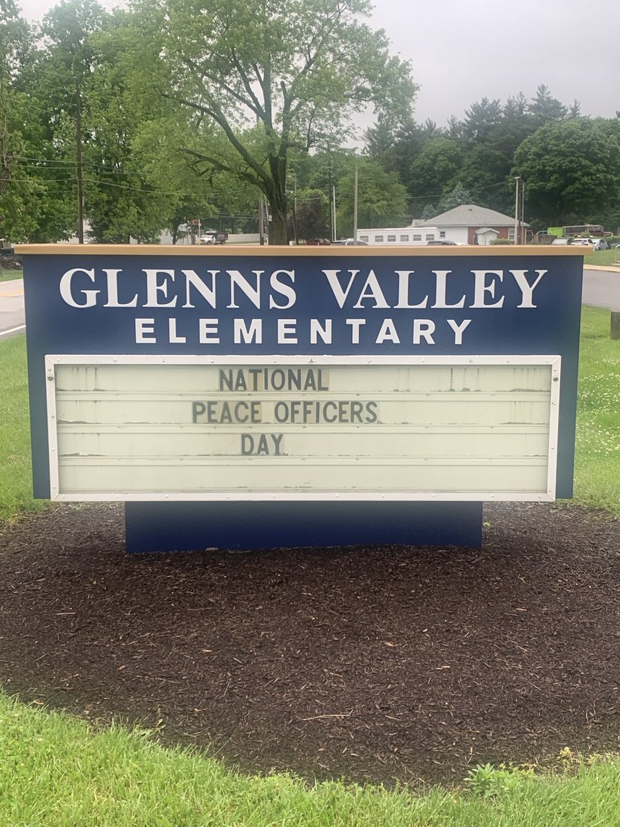 Our Perry Township Police Department provides amazing support for our school! Thanks for all you do! We remember those who have fallen in the line of duty today as well!