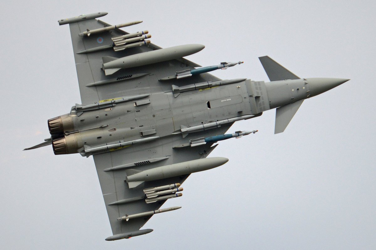 BAE Systems'a göre; Mısır, Kuveyt, Katar, Suudi Arabistan ve Türkiye, potansiyel yeni/ek Eurofighter Typhoon savaş uçağı tedarikçileri arasında yer alıyor. Bahsi geçen ülkelerin, toplamda 200 adet Typhoon tedarikinde bulunma ihtimali bulunuyor. İngiltere, İtalya ve İspanya'nın