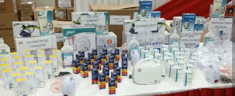 MinSaludVE's tweet photo. #Entérate🗣| SPNS entregó insumos a más de 320 centros de salud en Yaracuy

Lee + aquí 👉 https://t.co/bIXlX3QZFF

#JuntosPorCadaLatido
#19May
@NicolasMaduro
@MagaGutierrezV https://t.co/k14yoCW7NT