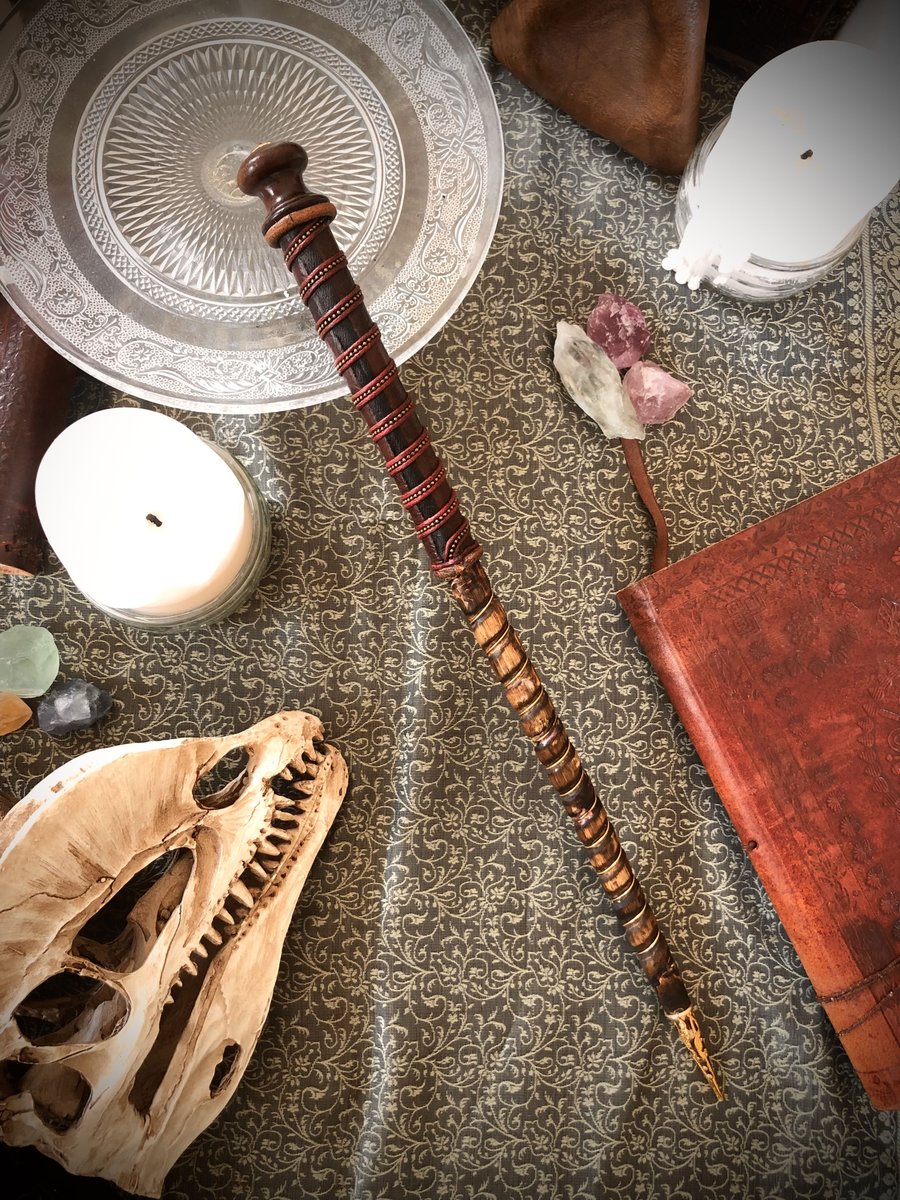 JRRDunlop's tweet photo. My father and I will be at Exeter Fantasy Con at the Exeter Library on Sunday 19th of May! Come have a chat and see first-hand how my father makes his incredible wands!
#Oldworldmagic #wands #fansty #fantasycon #comiccon https://t.co/fxWJLq97cF