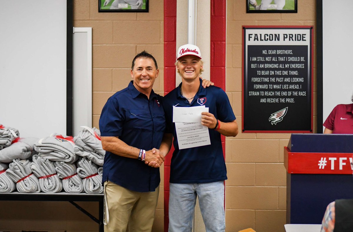 OTHSABClub's tweet photo. OTHS ABC is proud to award scholarships to our deserving senior athletes. We are committed to supporting their future endeavors. From victories on the field to community service projects, they have shown us the true spirit of Falcons. #OTHSABC π¦
ππ (Pictures- Siena Gelotti) https://t.co/vpllD2N0th