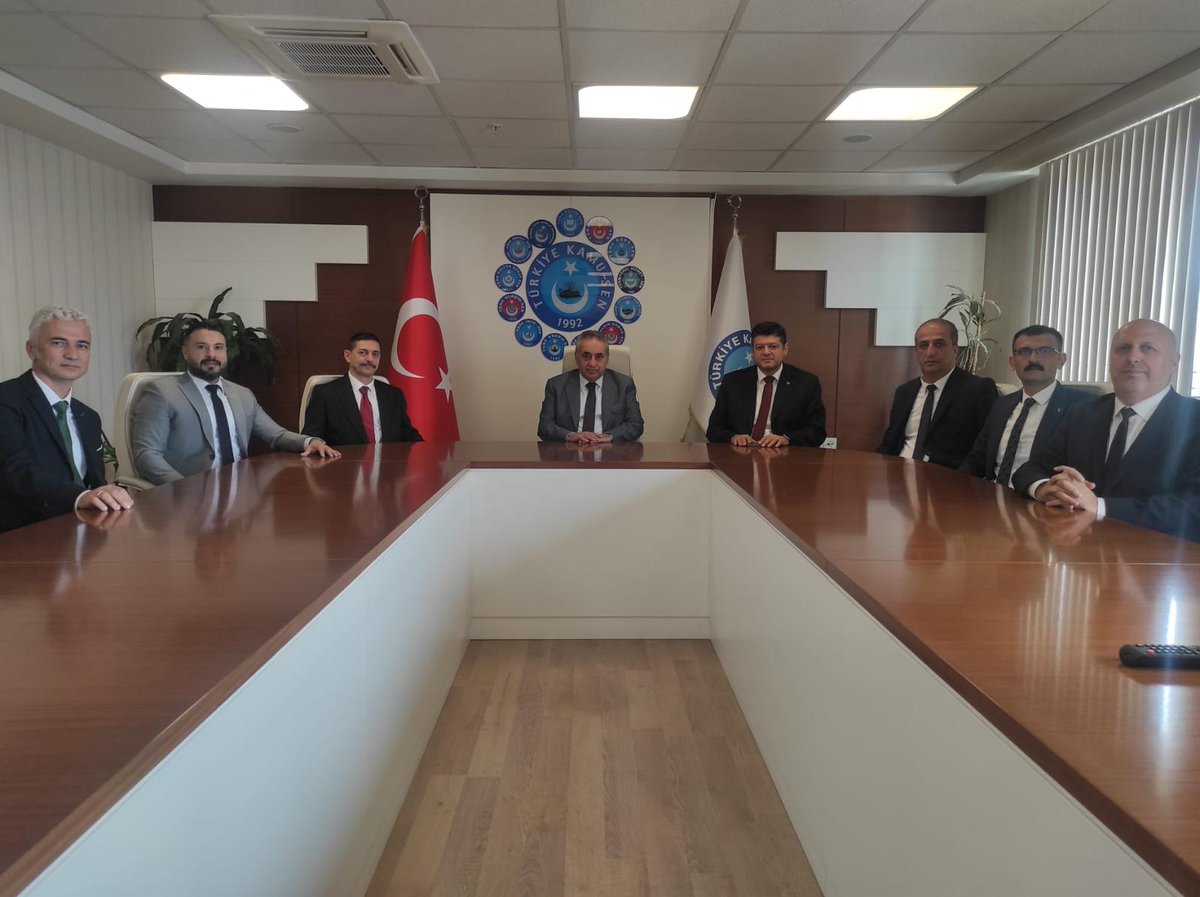 Bazı kamu personel servislerinin kaldırılacağı ile ilgili açıklamalar ve kullanmış olduğumuz esnaf kredilerinin faizlerinin yükseltilmesi kararının geri çekilmesi için TBMM İçişleri Komisyonu Başkanı İstanbul Milletvekili Sn. Süleyman Soylu, TBMM Plan Bütçe Komisyonu Üyesi