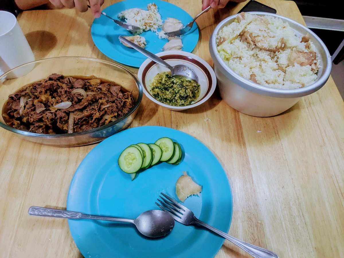 jovellepalicpic's tweet image. Hindi pa natutuwa si @_JosephSal sa niluto niya pero BEST GYUDON EBER