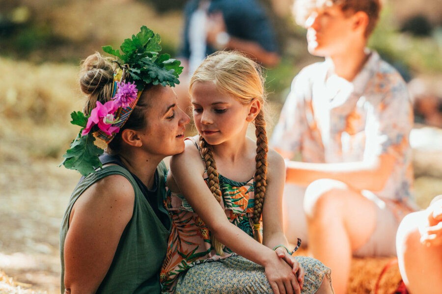 🎶 Let your kids enjoy their first festival experience amidst live music and magical moments at #LatitudeLuxury. 🎉 With cosy accommodations and an exclusive nanny service by Mortimer Nannies, parents can relax while the kids have a blast! 👉 >> bit.ly/30tniTI