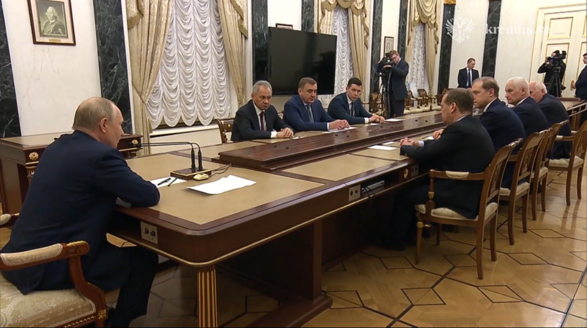 Putin holds two meetings with his operational group commanders first and then with his new defense leadership team. This is meant to show a few things: that this is a managed transition and everyone is to play nicely, and he showing continuity for leaders he wants for now. /1