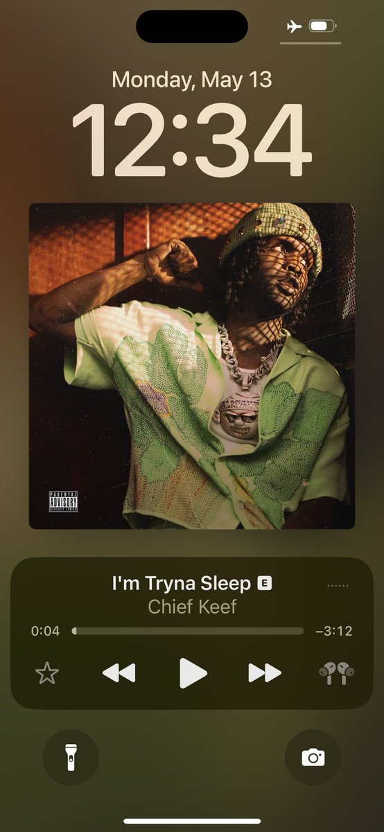 VILLAINAIR! tweet media