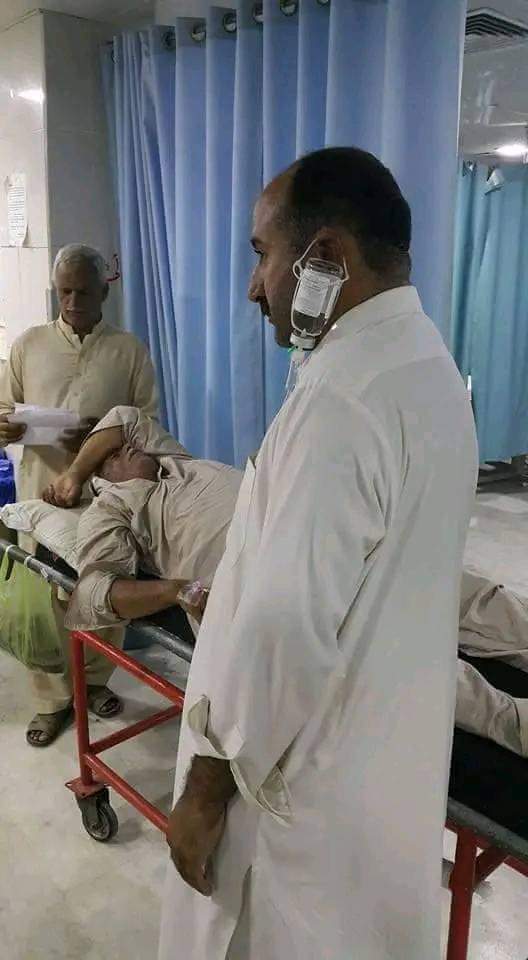 خیرپور سول ہسپتال ، یہ حالت دیکھ کر روئیں یا ہنسیں😶