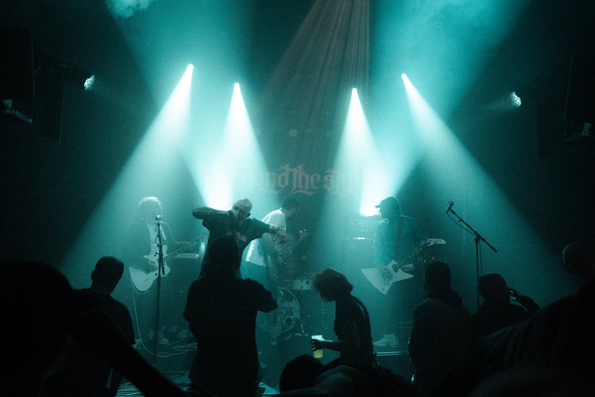 Let’s get ready, summer festivals…
BTSTYX strikes back ! 🌊☝️🔥
✅ goo.gl/xrejVo

18.05 🇧🇪 @antwerp.metal.fest // Antwerp 
19.05 🇫🇷 Devil’s Day Fest // Barsac 

📸 @ellie_brightside ©
.
.
.
#beyondthestyx #hxc #ontour
#musicfestival