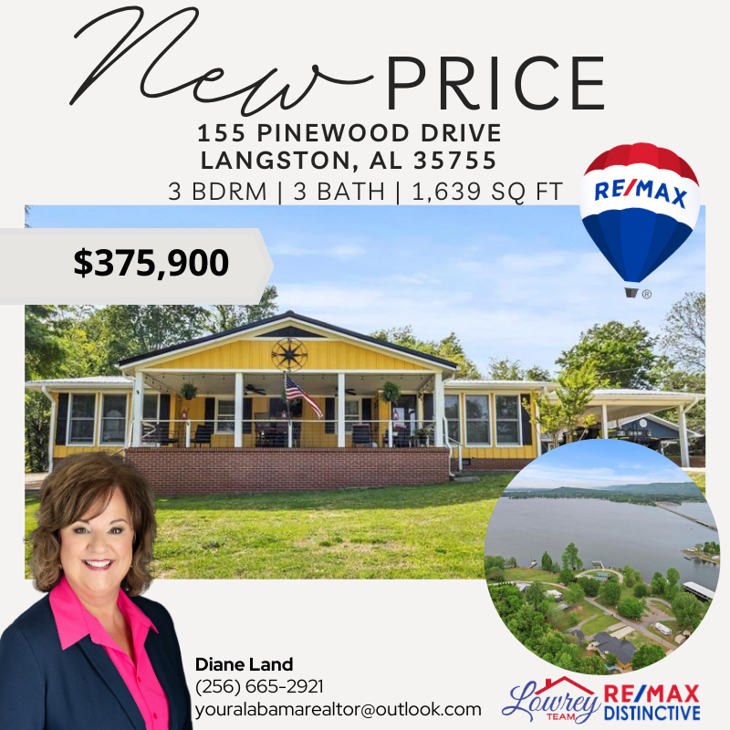 Live the dream on this stunning riverfront property! 😍 Enjoy direct views of the water from your own front porch. Don't miss out! #riverlife #RemaxDistinctive #LowreyTeam #abovethecrowd  #PropertyForSale #RiverfrontViews