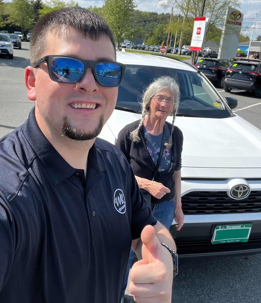 Happy #NewCarDay to Barbara! She snagged this beautiful 2021 @Toyota RAV4, thanks to some help from Tyler Gillis - Congrats!

Learn more about Tyler & check out his reviews on @DealerRater: bit.ly/4aXbyvL

#Toyota #LetsGoPlaces #RAV4