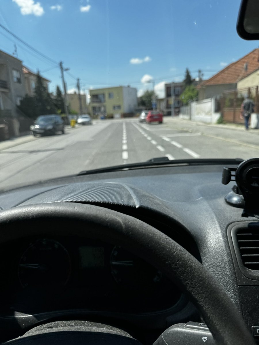 michalkonik's tweet photo. Chcel by som videt toho jebleho kokota ktory si povedal ze toto je bomba napad https://t.co/9rthougfBf