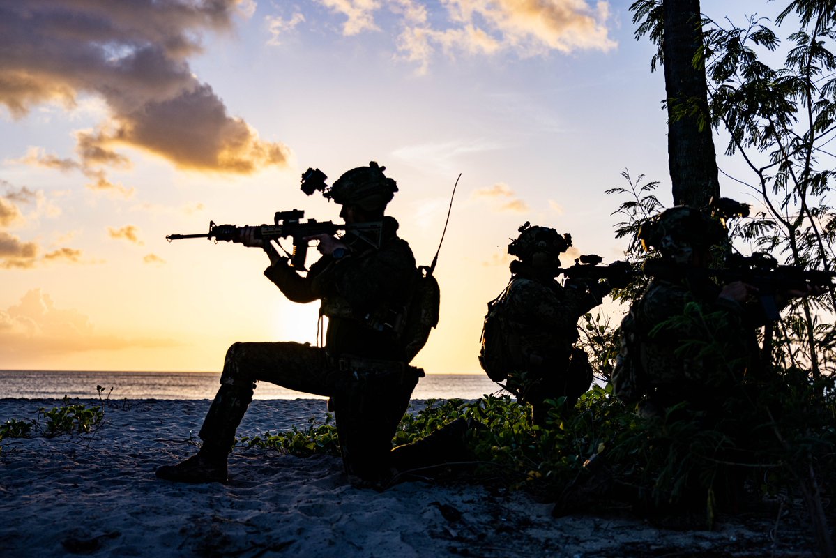 Caribbean security: Mexican & Dutch marines secure a beachhead during #Tradewinds24 amphibious assault training in Barbados May 13. The #SOUTHCOM-sponsored exercise includes forces from the U.S. & 25 nations focused on Caribbean security. @ARMYSOUTH 📸by Sgt. Joshua Taeckens