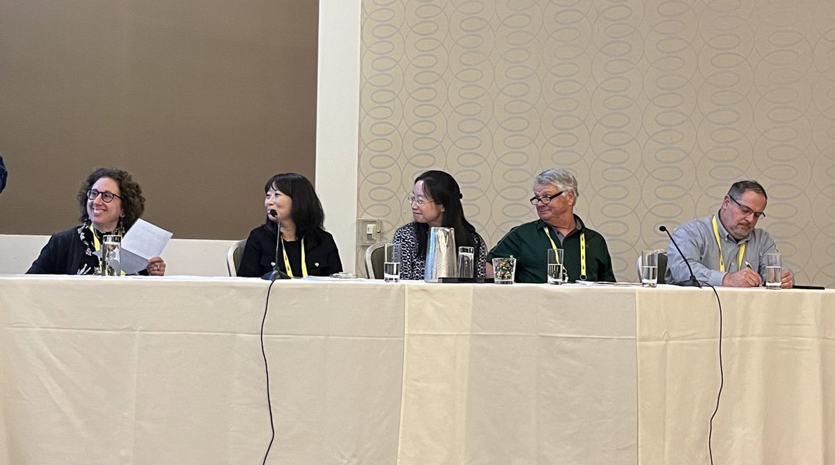 US Deprescribing Research Network (USDeN) (@deprescribeus) on Twitter photo Thank you to the panel as well as those who came up to the 🎙️ with great questions!
(L-R) <a href="/TFriedMD/">Terri Fried</a> , Sandra Ko,
Nancy Schoenborn, MD,
Rick Street, PhD, & Robert Wahler, PharmD
#USDEN24
#deprescribing
#SGIM24 Thank you to the panel as well as those who came up to the 🎙️ with great questions!
(L-R) <a href="/TFriedMD/">Terri Fried</a> , Sandra Ko,
Nancy Schoenborn, MD,
Rick Street, PhD, & Robert Wahler, PharmD
#USDEN24
#deprescribing
#SGIM24