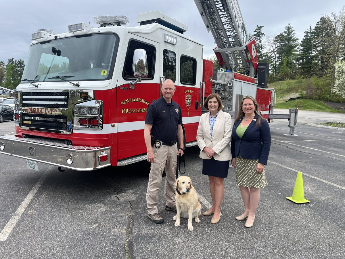 NHkaren's tweet photo. Wonderful presentation at the Fire Academy before today’s #execcouncil mtg. And it was a real treat to see our @LebNH firefighters on site doing training exercises!! Thank you to @CindeWarmington for organizing today’s mtg. 🚒🧯🚑 #nhpolitics https://t.co/aVeyUXQhwz