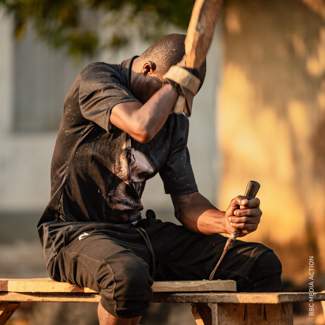 Santos is a craftsman in #SierraLeone who lost his arm in the civil war. He managed to carry on working after making his own assistive tools and is now trying out new prosthetics to help him carve, lift, and motorbike 👉 bbc.in/3yfyBUu #GAAD #Accessibility