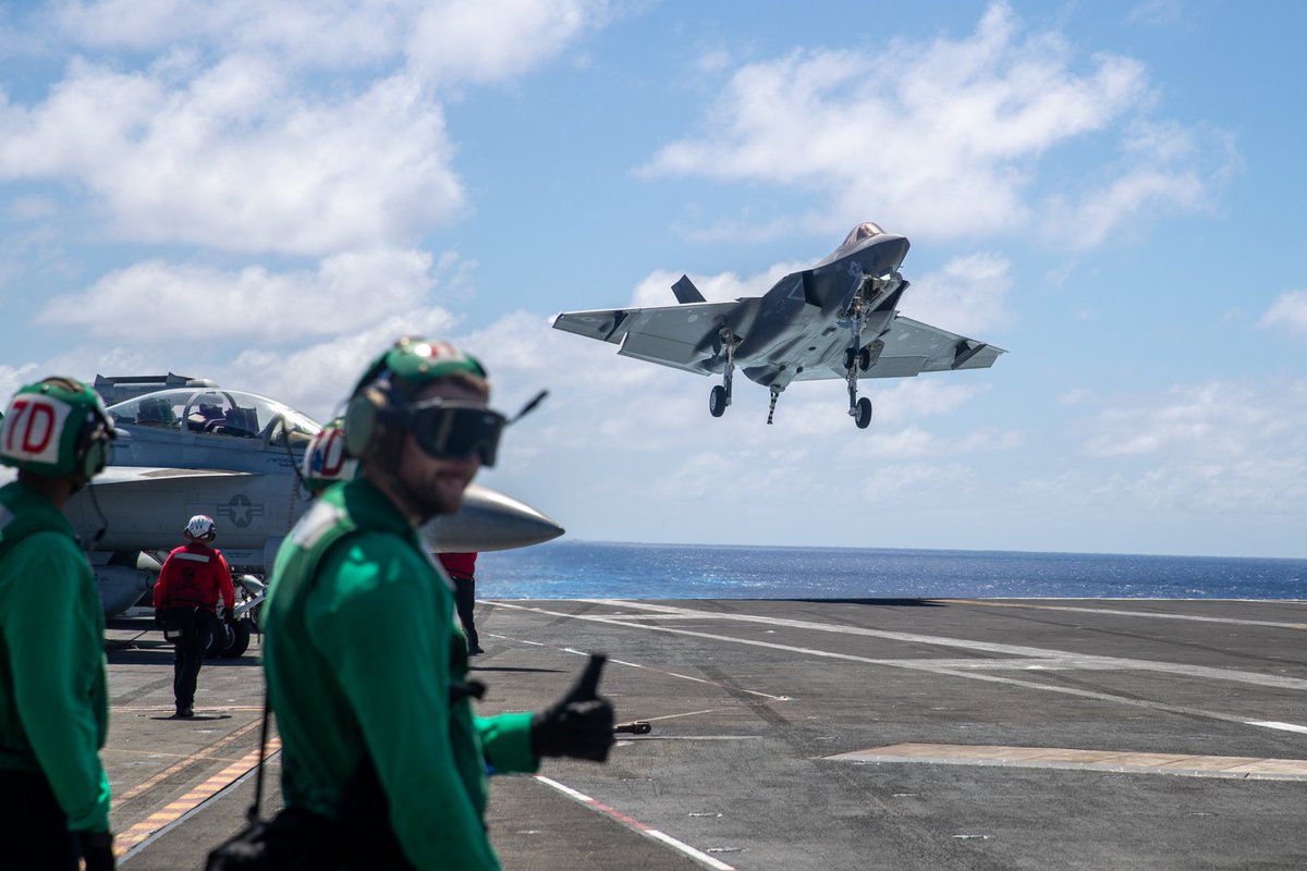 Thumbs up! An F-35C Lightning II lands on USS George Washington in the Atlantic Ocean May 4. The carrier will #StrengthenPartnerships with partner nation maritime forces in South America over the next few months during @NAVSOUS4THFLT's #SouthernSeas24 deployment. @USNavy