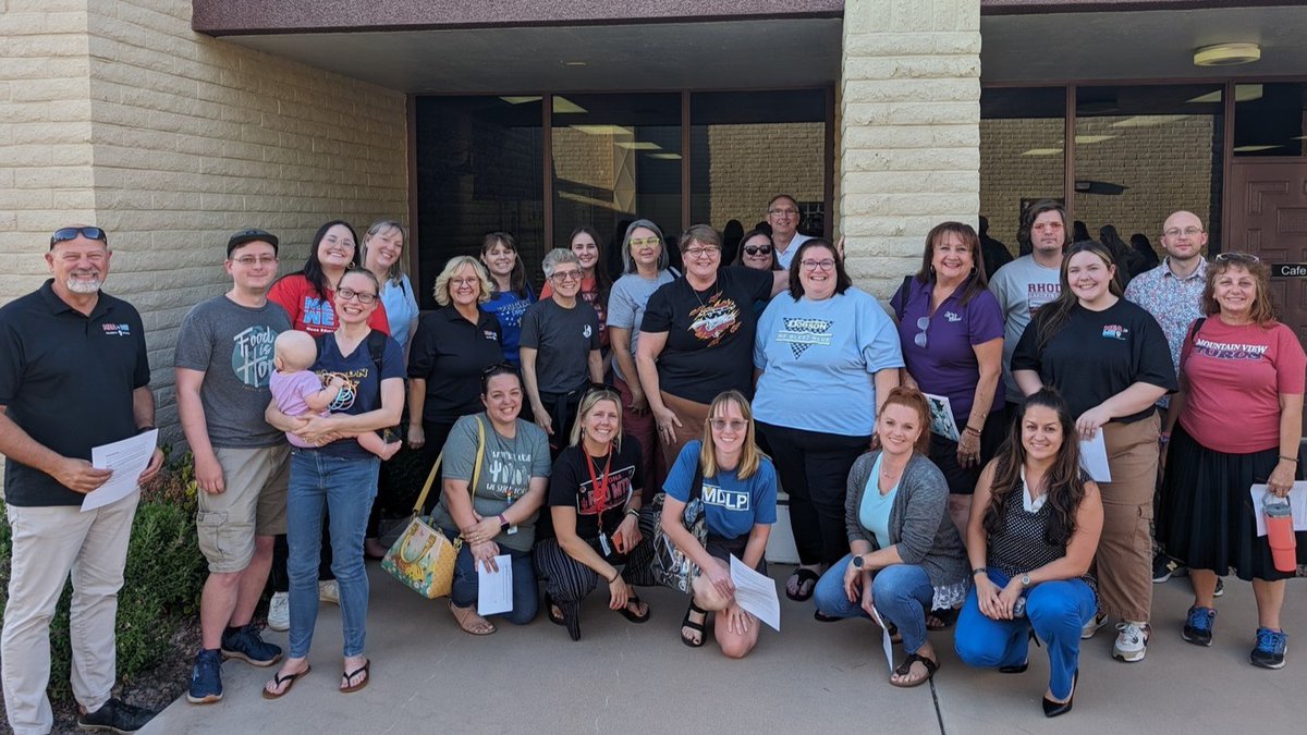 Union educators in Mesa before last night's board meeting! Thanks to their organizing and the meet and confer bargaining process, Mesa teachers are getting a 4% raise. This is how we keep experienced staff in the classroom and ensure the best experience for our kids. Nice work!