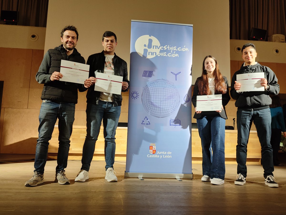 jmperezra's tweet photo. Enhorabuena a todos los alumnos del @iesalonsodemad1 que han participado en este proyecto tan intenso y motivador: #Rememora. Trabajar y ayudar a nuestros mayores ha sido el gran premio. Mucha suerte en vuestros próximos retos. https://t.co/ysNib1A4Yb