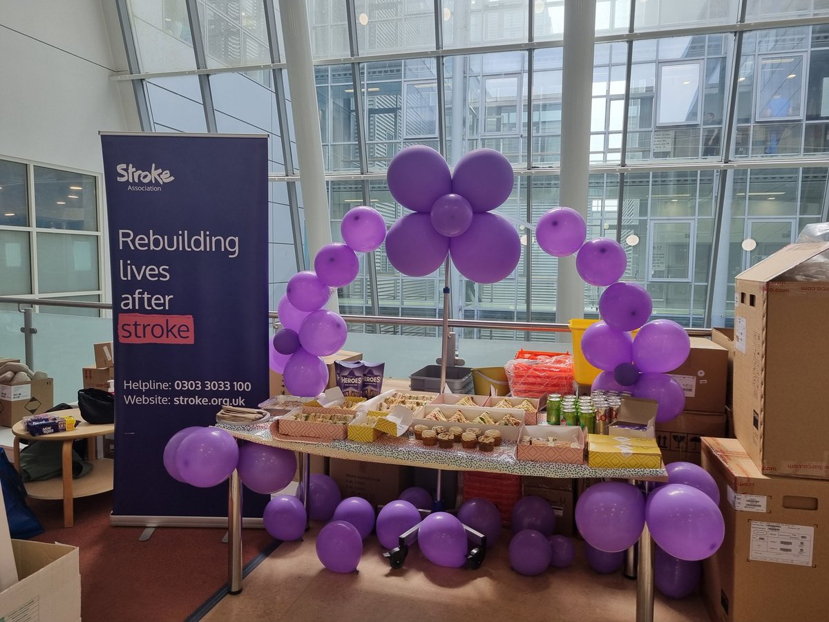 Lovely to celebrate #WorldThrombectomyDay with the Interventional Radiology team in @BelfastTrust who save brains everyday! Thank you for all you do! #SavingBrains To find out more about thrombectomy, visit: stroke.org.uk/get-involved/c…