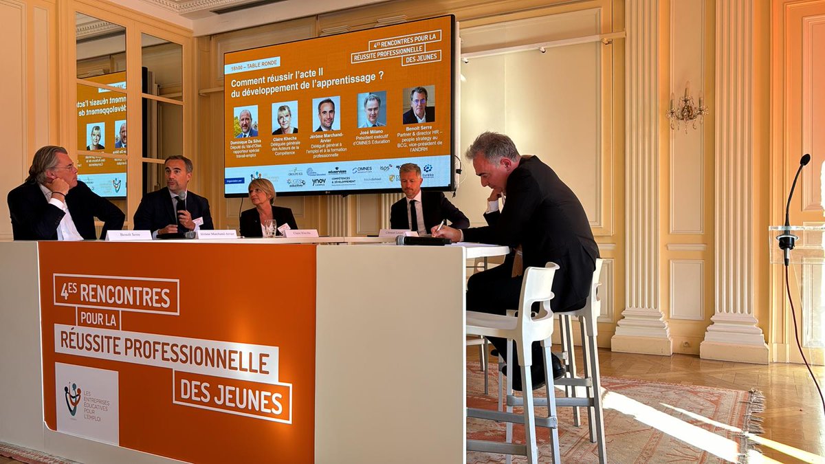 Des intervenants qui soulignent l'importance de la régulation, de la qualité, mais aussi de la simplification du système. Co-construisons un système au service de l'employabilité, répondant aux besoins ds entreprises (TPE, PME) et des acteurs de la formation pro. #Emploi #Formpro