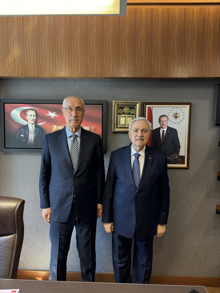 📍TBMM Önceki dönem Elazığ Milletvekilimiz kadim dostum Sn. Zülfü DEMİRBAĞ’a nazik ziyareti için teşekkür ediyor, sağlık, sıhhat ve afiyet diliyorum. Sağ olsun… @zulfudemirbag23