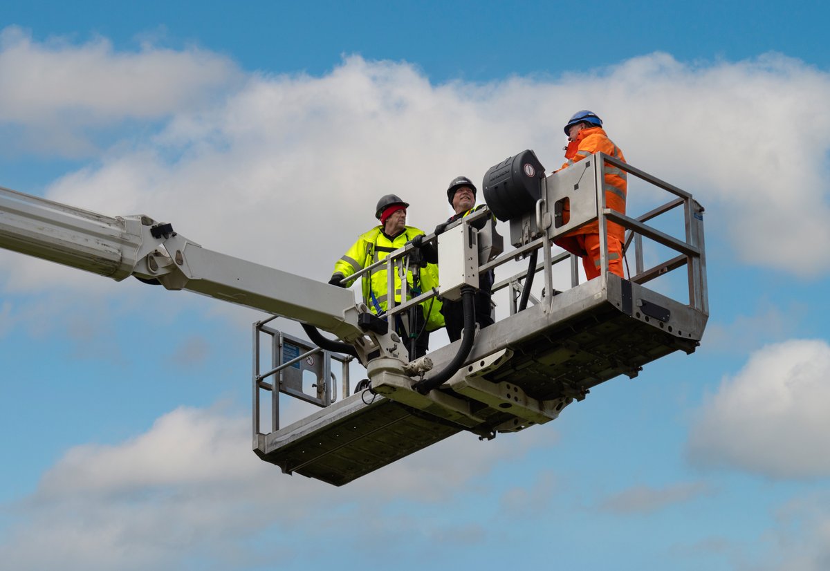 Cardiff Airport tweet media