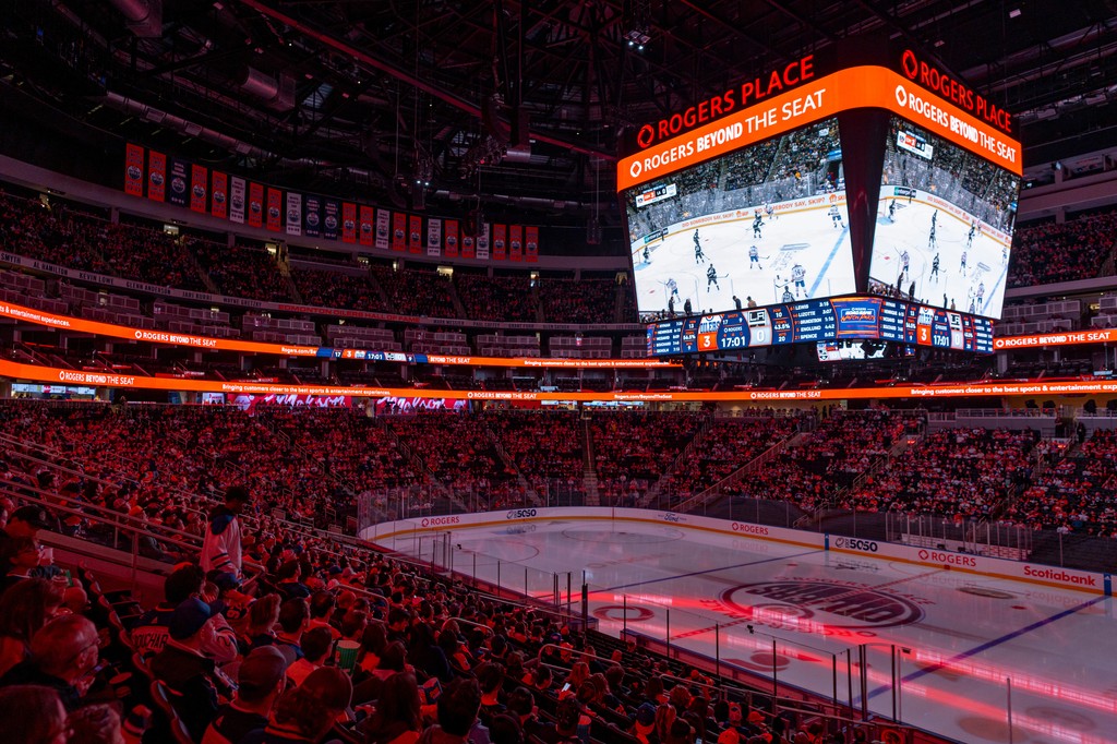 🧡💙 The @Rogers Road Game Watch Party returns TOMORROW inside #RogersPlace! Join us for Game 5️⃣ of the @EdmontonOilers series against the Vancouver Canucks!!⁠ Get your tickets now! 🎫: RogersPlace.com/WatchParty