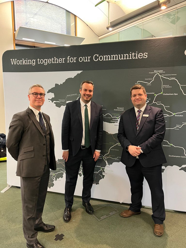 Cullompton’s new railway station will boost Devon’s economy & improve connectivity. I recently met @NetworkRail & GWR to discuss the station’s design plans & construction. I’ll continue to work with the local community & DfT ministers to deliver this major investment ASAP.