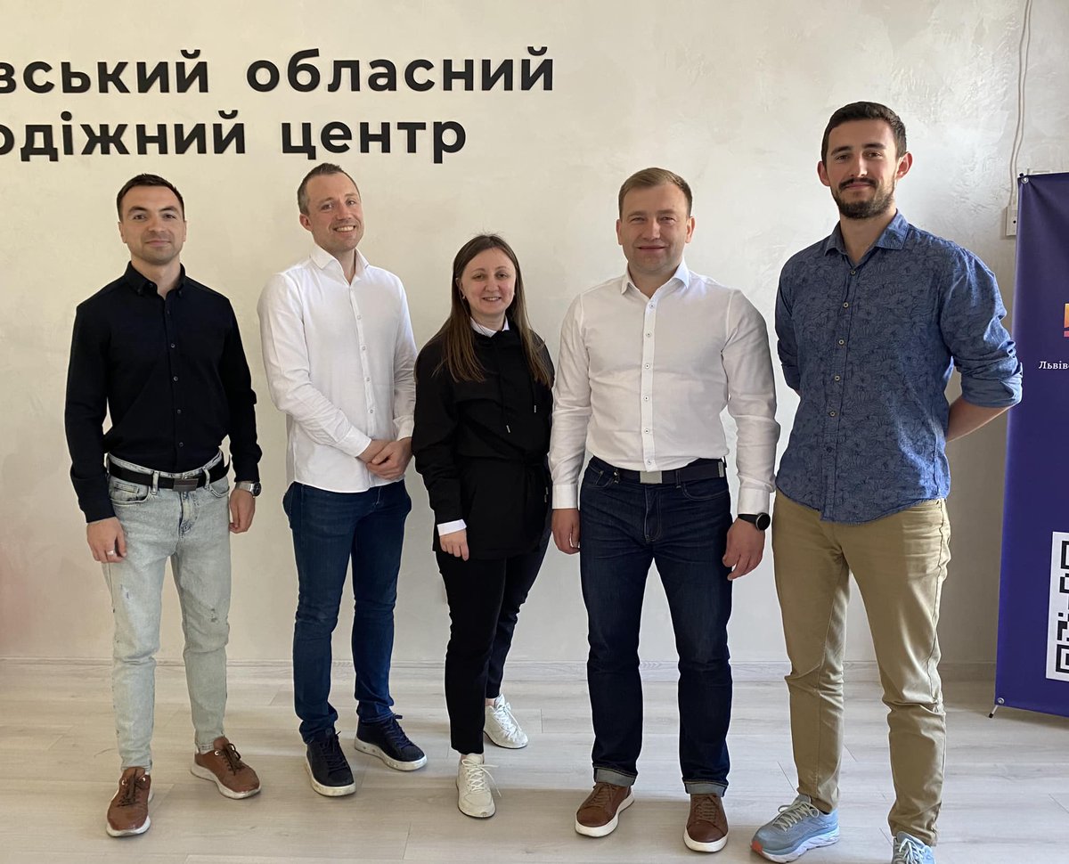 At the invitation of the partner of #CouncilOfEurope project 'Youth for Democracy in Ukraine' - #Lviv Regional #Youth Center - Deputy Head of #CoEinUkraine @erlendaf visited the Center & met with its team & Head of Youth & Sports Department of Lviv Regional State Administration.
