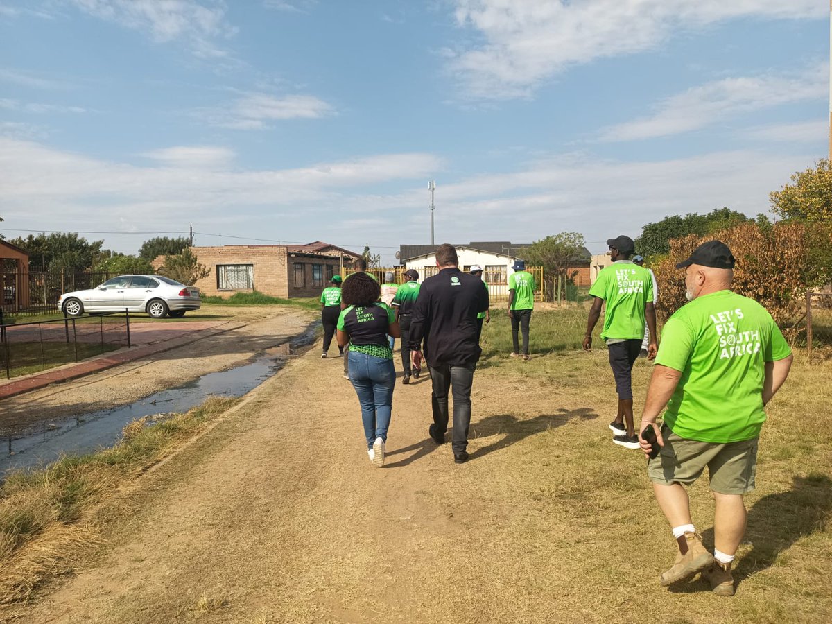 Our nationwide #TheShittyTour concludes with #TeamFixSA Member for Infrastructure @ME_Beaumont visiting sewage spill sites in Matjhabeng Local Municipality in the Free State, alongside our Premier Candidate, @KopanePatricia. The residents of Matjhabeng are facing a sewage…