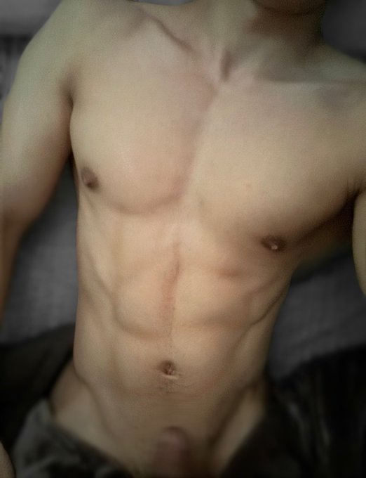 Watch milk's leaked NSFW photo on TwXstars