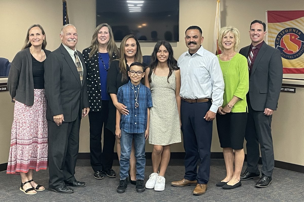 It’s official! During last night’s Board of Education meeting, Vanessa Vega was officially named the new principal of Peach Hill Academy. She is joined by her family. Welcome, Mrs. Vega! Read more here: shorturl.at/rvKN4