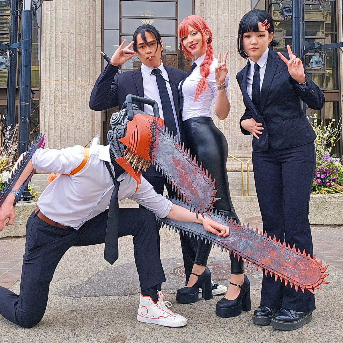 Chainsawman cosplay with friends 🥰