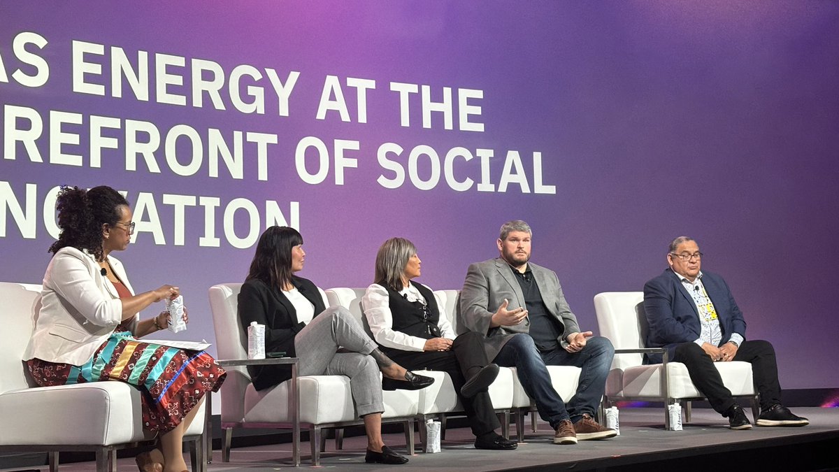 IRN_Indigenous's tweet image. John Desjarlais, Executive Director of IRN, took the stage at @igrc2024 to discuss Indigenous engagement and innovation within the natural gas sector, shedding light on IRN’s role in driving these initiatives forward.