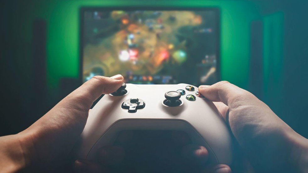 Putin orders reboot of Russian gaming industry

The president has given the government until June to consider the development of a domestically-produced gaming system
#news
#newsspecial
#NEWSINFO
#newsfile
#News_Briefing
#NewsLead