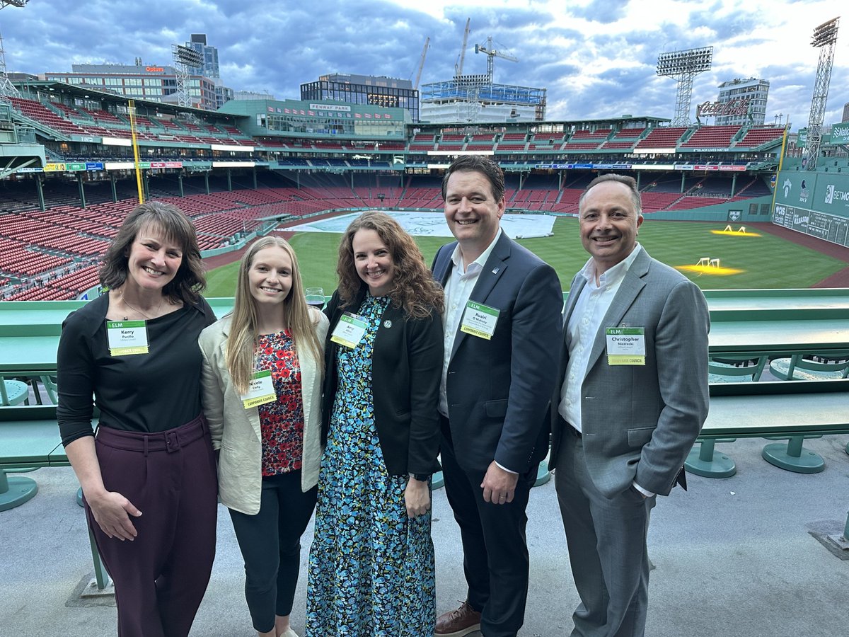 We recently celebrated Earth Night 2024 with the @EnviroLeagueMA for the Environmental Leadership Awards! UML was proud to support Elizabeth Turnbull Henry, a Rist Institute Advisory Board member. Our team members celebrated alongside @RepVannaHoward, a Lowell representative!