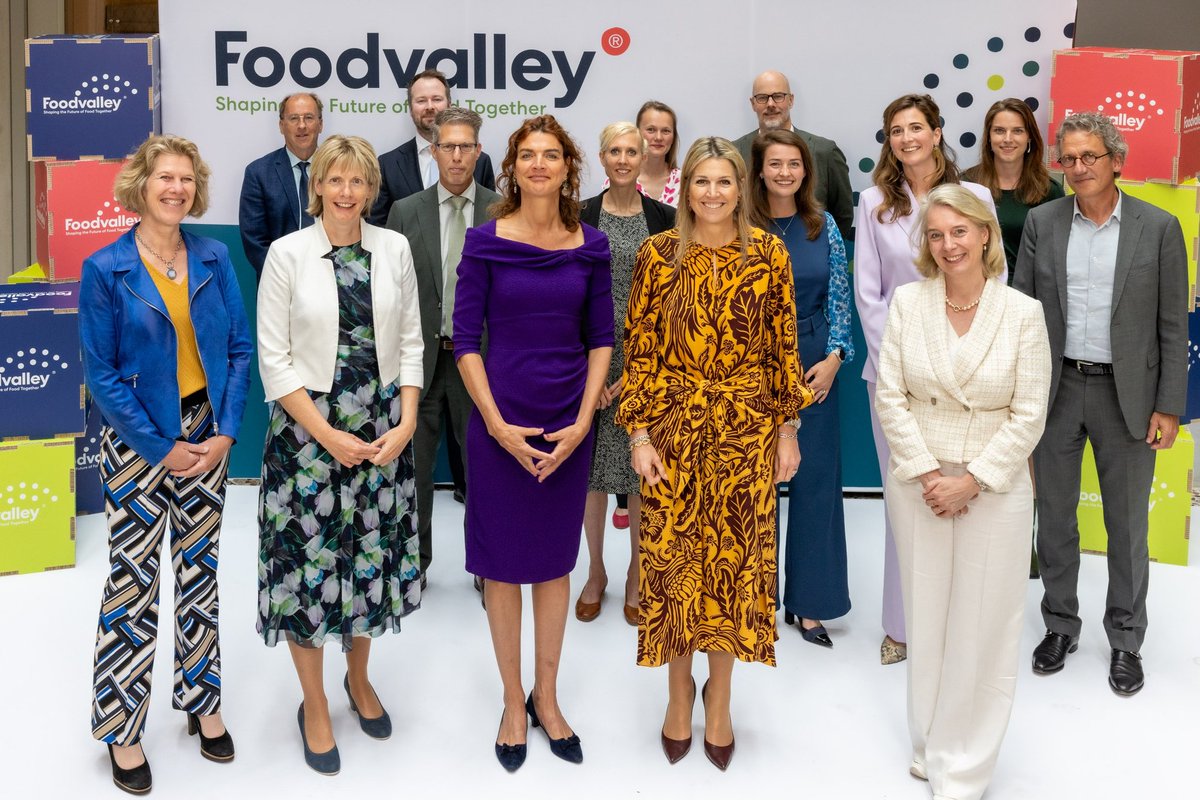 Koningin Maxima bracht vandaag een bezoek aan @FoodValley_NL en innovatieve bedrijven om met eigen ogen te zien wat er gebeurt aan tegengaan voedselverspilling en verwaarden van restproducten in agrifoodsector. Wat een inspirerende voorbeelden in regio Wageningen @provgelderland
