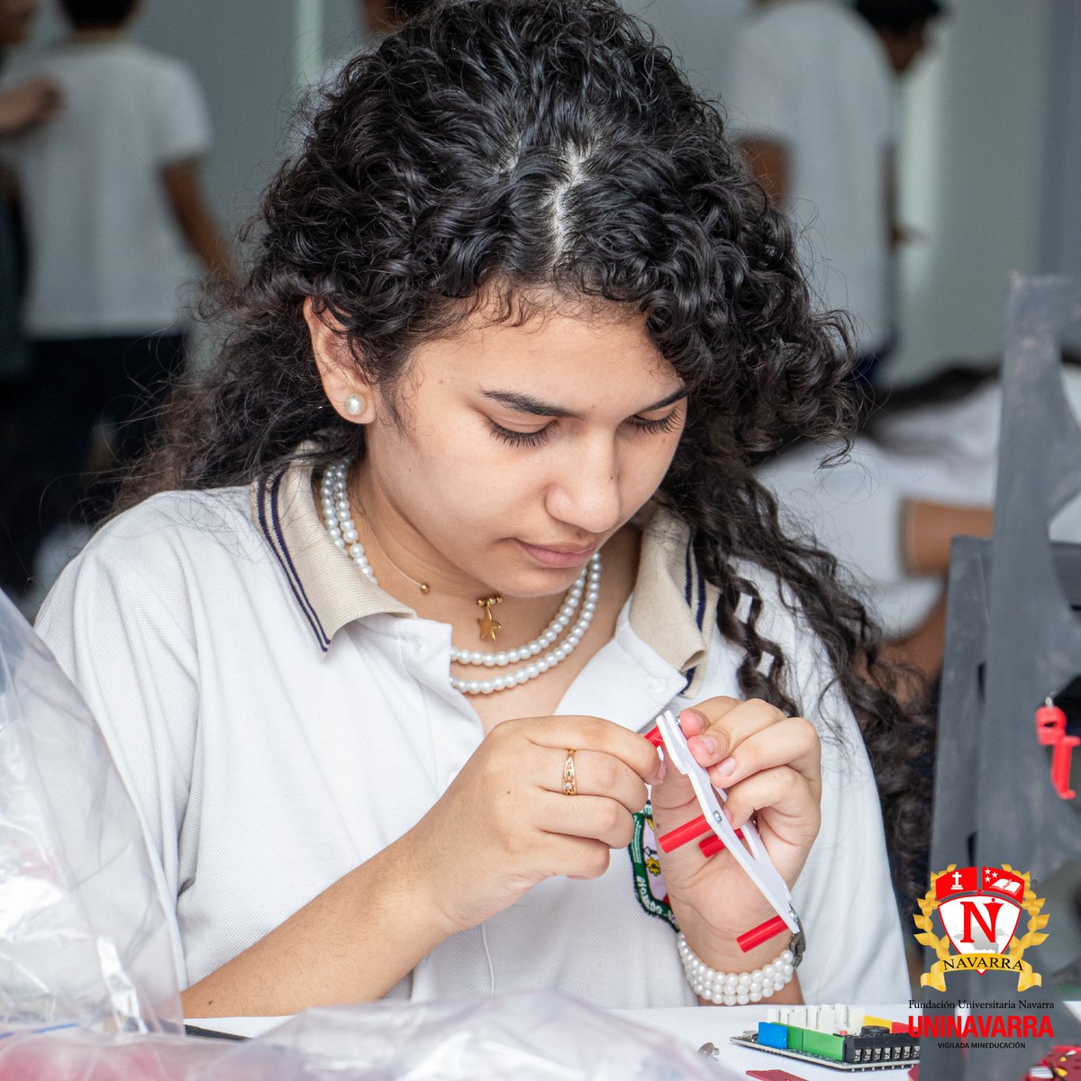 HACKATHON II: Define Tu Vocación.🚀
En el Centro de Investigaciones e Innovación de UNINAVARRA, descubrimos la vocación de jóvenes talentosos, los invitamos a seguir fortaleciendo sus conocimientos en Innovación, Robótica y Emprendimiento. #OrgulloUninavarrista #Innovación #CIINA