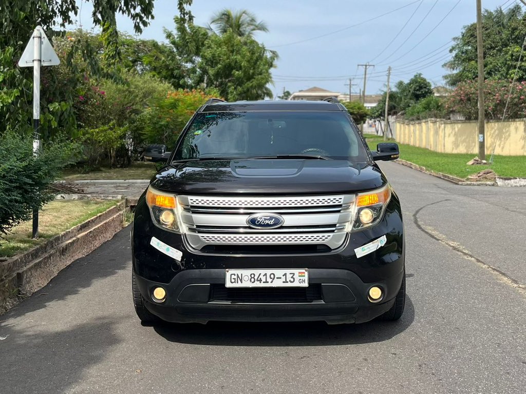 2013 Ford Explorer 
3.5 V6 engine 
65k miles
Key start 
Leather interior 
Touchscreen infotainment system 
Rear view camera 
Fog Lamps
Alloy wheels

Price - 160k p3 😄

What’s app no in bio
Refer a buyer for commission 

#YourCarGuy 🚘🕺🏽