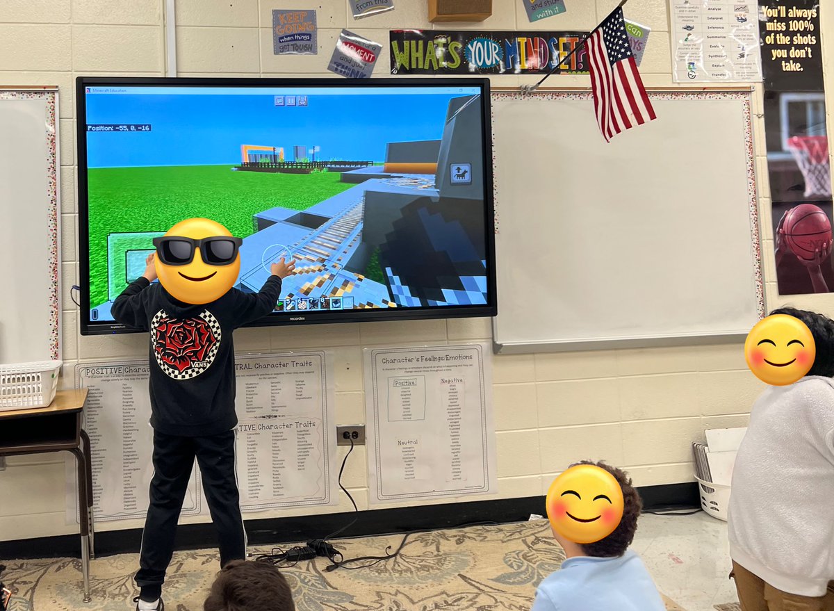 The 3rd &4th graders at @ArgyleElem in @targettchr class did a great job presenting their @PlayCraftLearn worlds based off their stock investments, notes & birds eye view maps. 👏🏼 #CobbInTech #EngageCobb