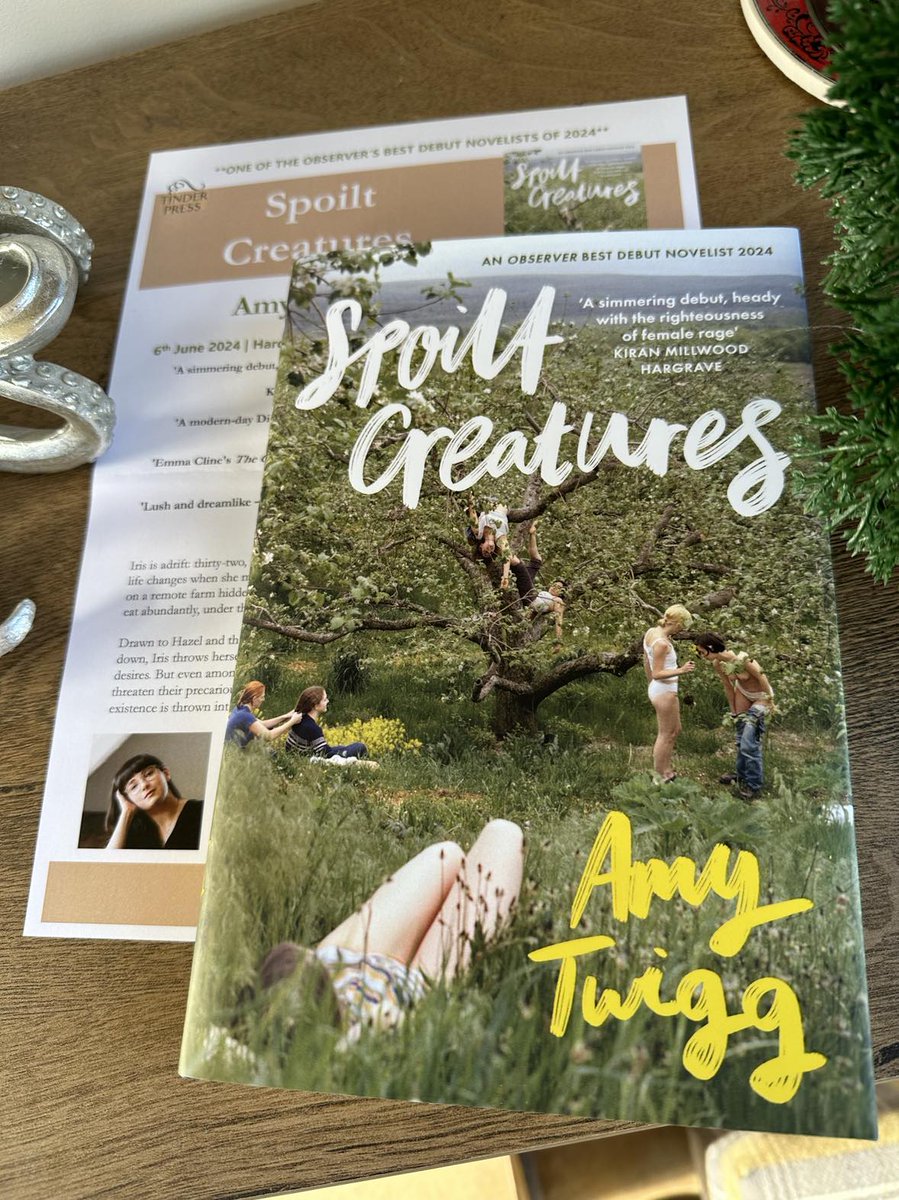 I am thrilled with this #BookPost - I've heard such great things about #SpoiltCreatures by @aetwigg 
Amy used to take part in my #RandomThingsTours Blog Tours and it is wonderful to see this success 
Thanks @TinderPress 
Publishes 6 June