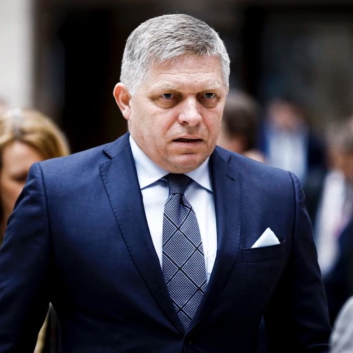 🚨🇸🇰 Praying for the full recovery of Slovakia's Prime Minister Robert Fico who was just SHOT in the chest in an attempted assassination. Robert Fico has BLOCKED further Ukraine funding & was promising to INVESTIGATE COVID tyrants.